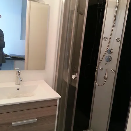 Guibert 19 F2 Duplex Apartment